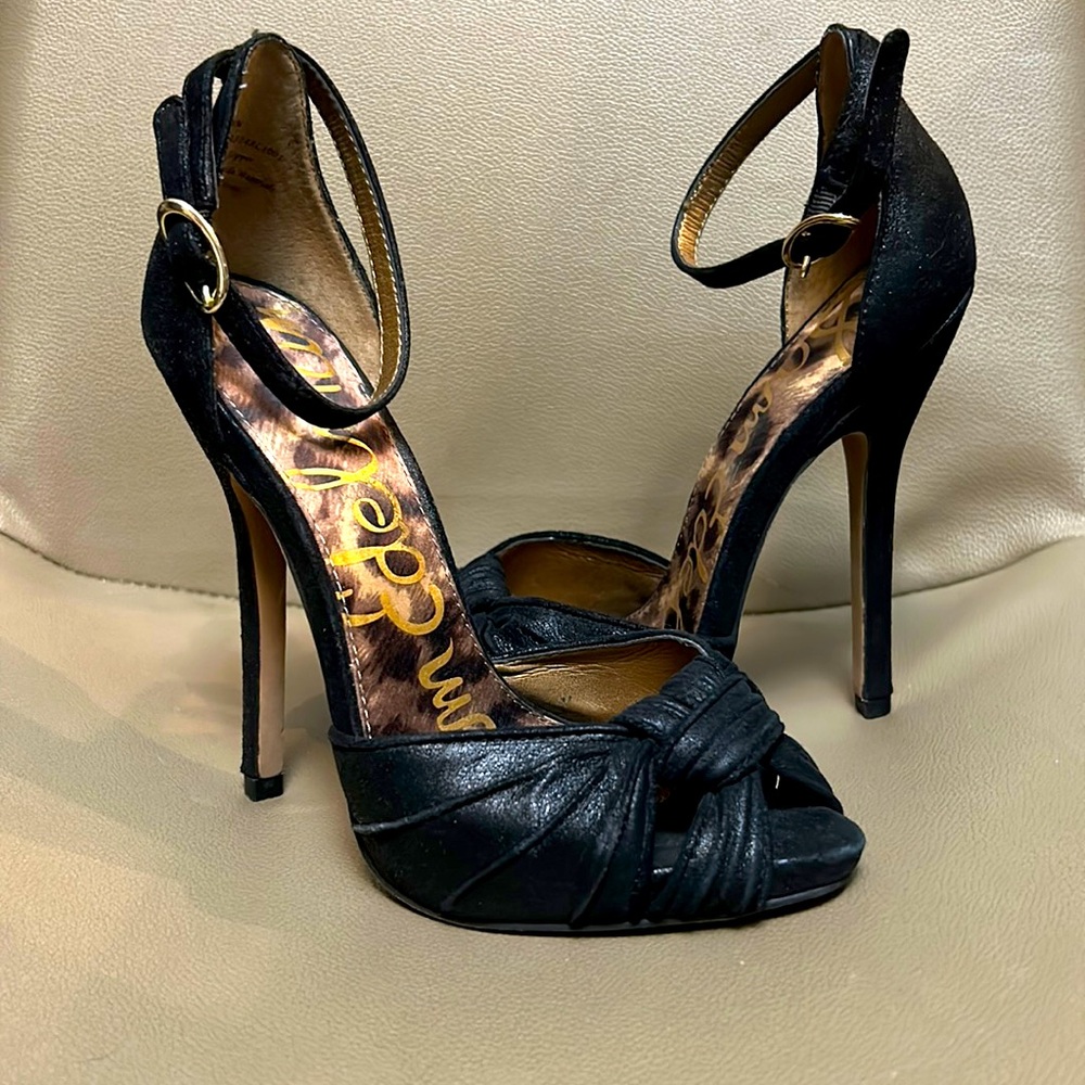 Never worn soft leather Sam Edelman heels, Sz 6